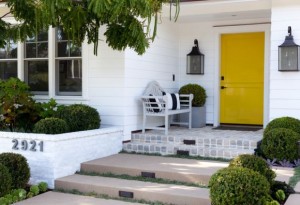 yellow-front-door1